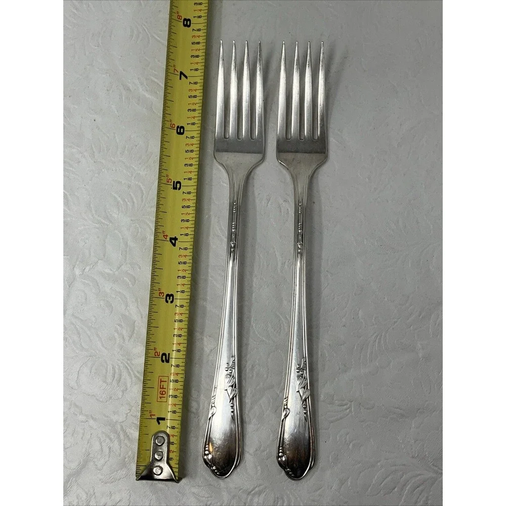 Wm Rogers Oneida Meadowbrook Heather Silver Plate LOT Of 2 Dinner Forks Vintage